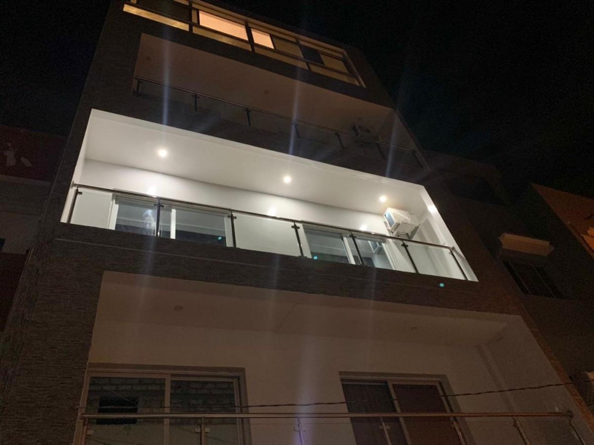דקר Superbes Appartements Non Loin De Auchan Mermoz מראה חיצוני תמונה